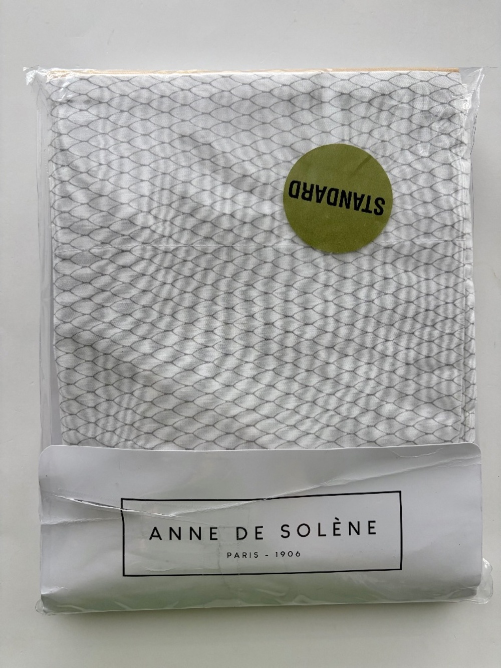 NWT Anne De Solene Perle Luna Cotton Percale Standard Pillowcase Set